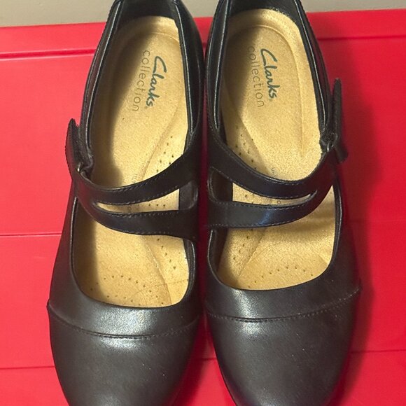 Clarks Womens Emily Clover Pump - Picture 2 of 4